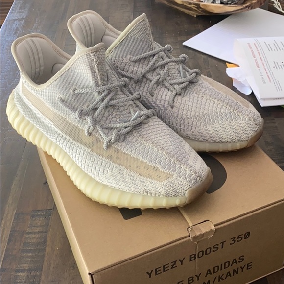 Yeezy Boost 350 V2 Lundmark Non reflective - Picture 6 of 6
